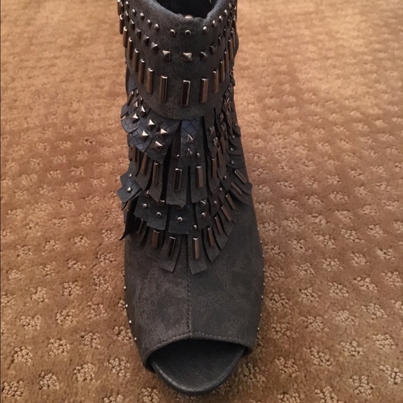 Open toe booties - Picture 3 of 4